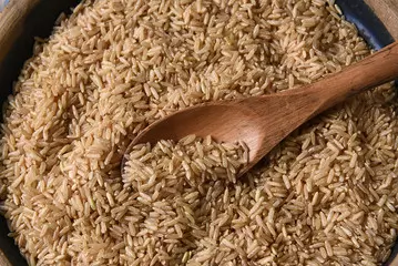 Rjavi riž - alternativa belemu rižu