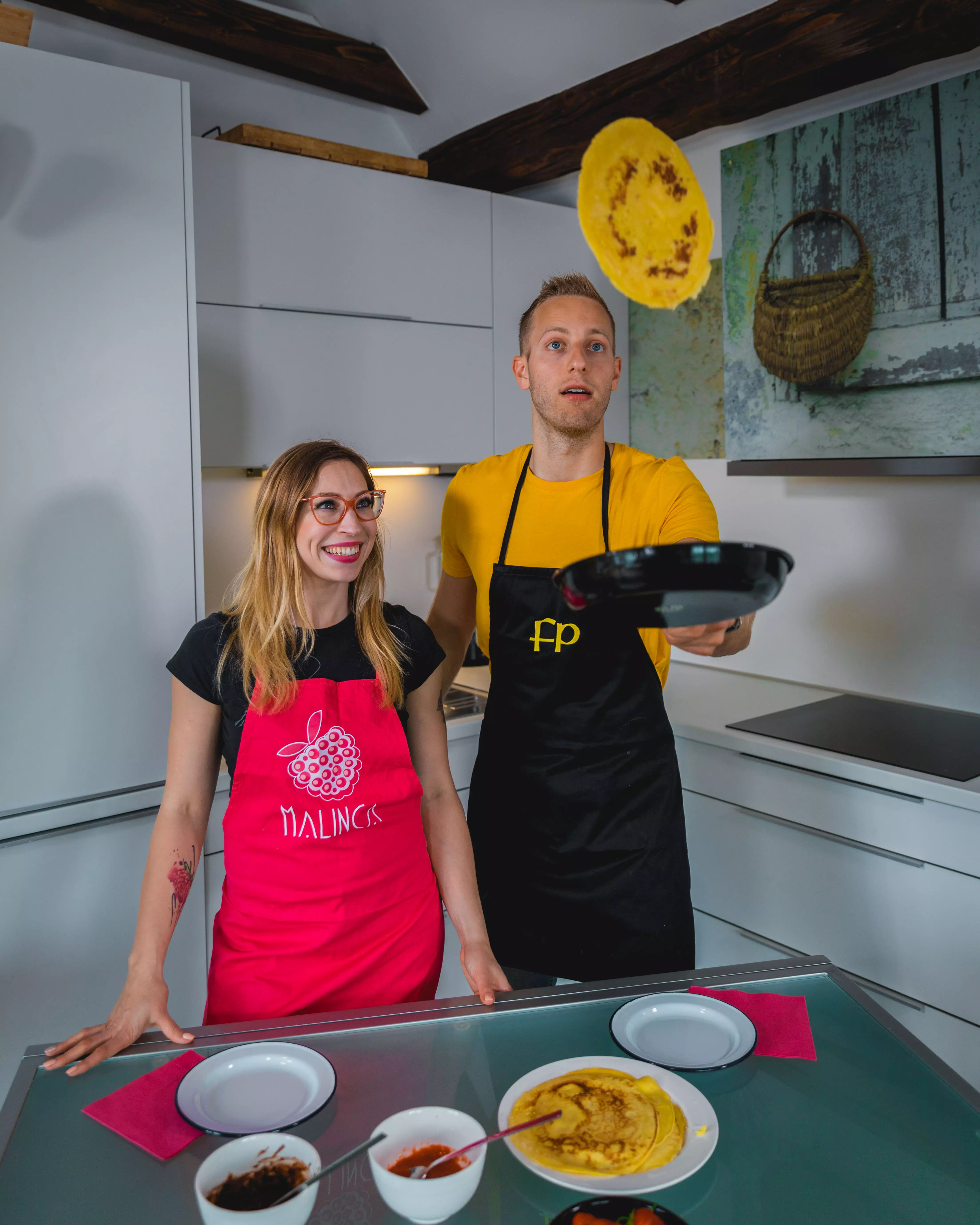 Dinkelpfannkuchen mit Schoko- und Erdbeeraufstrich | Blog | Malinca.de ...