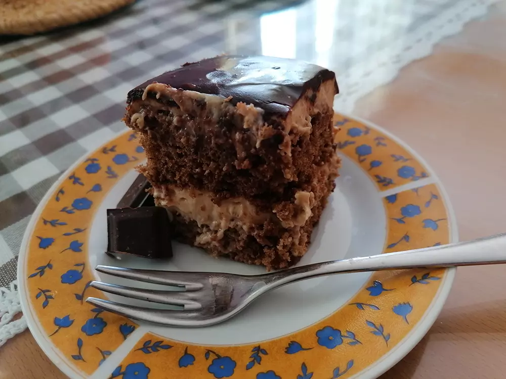 Čokoladna torta s pudingom 