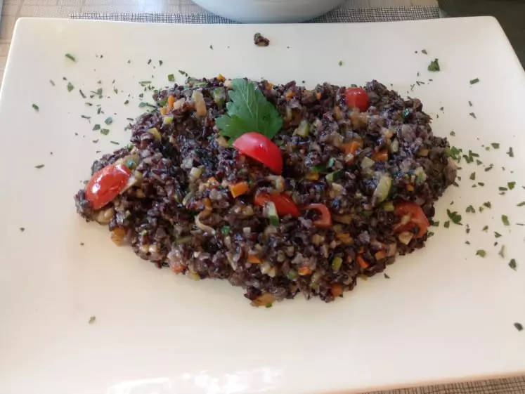 Res pravi črni riž po mediteransko