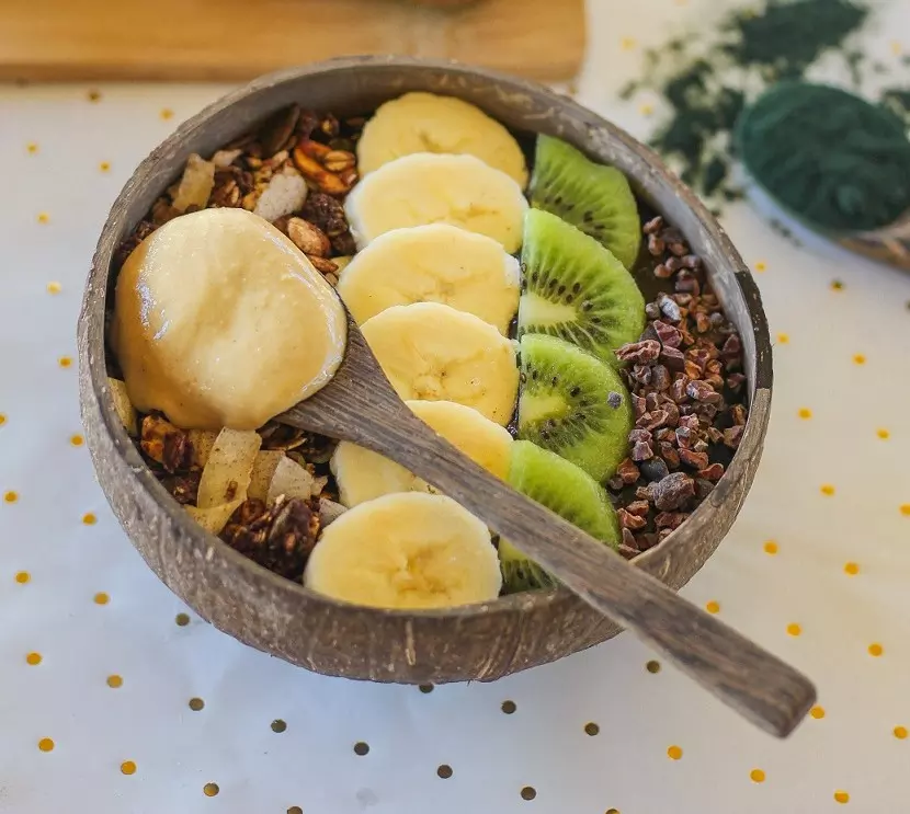 Spirulina smoothie bowl