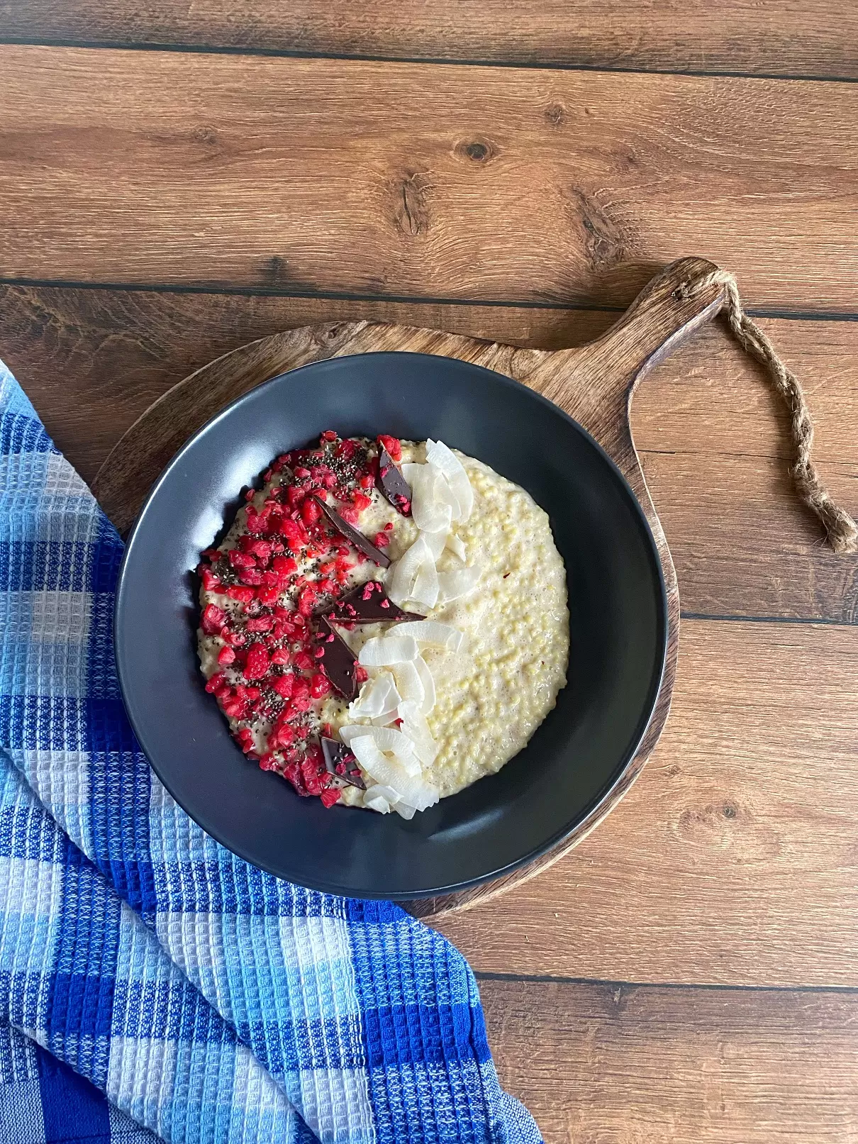 Hirsebrei mit Banane Hirsebrei mit Banane