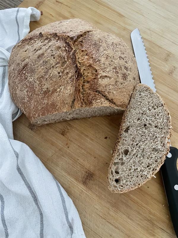 Polnozrnat kruh