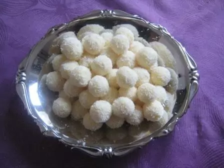 Kokosove (rafaello) kroglice s pudingom
