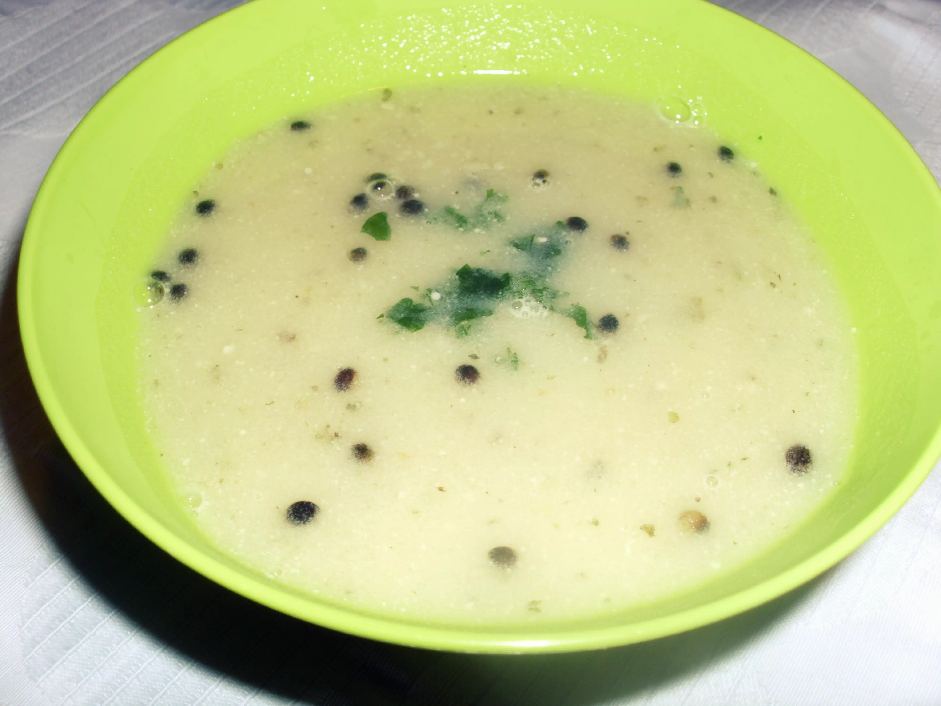 Krompirjeva kremna juha s porom