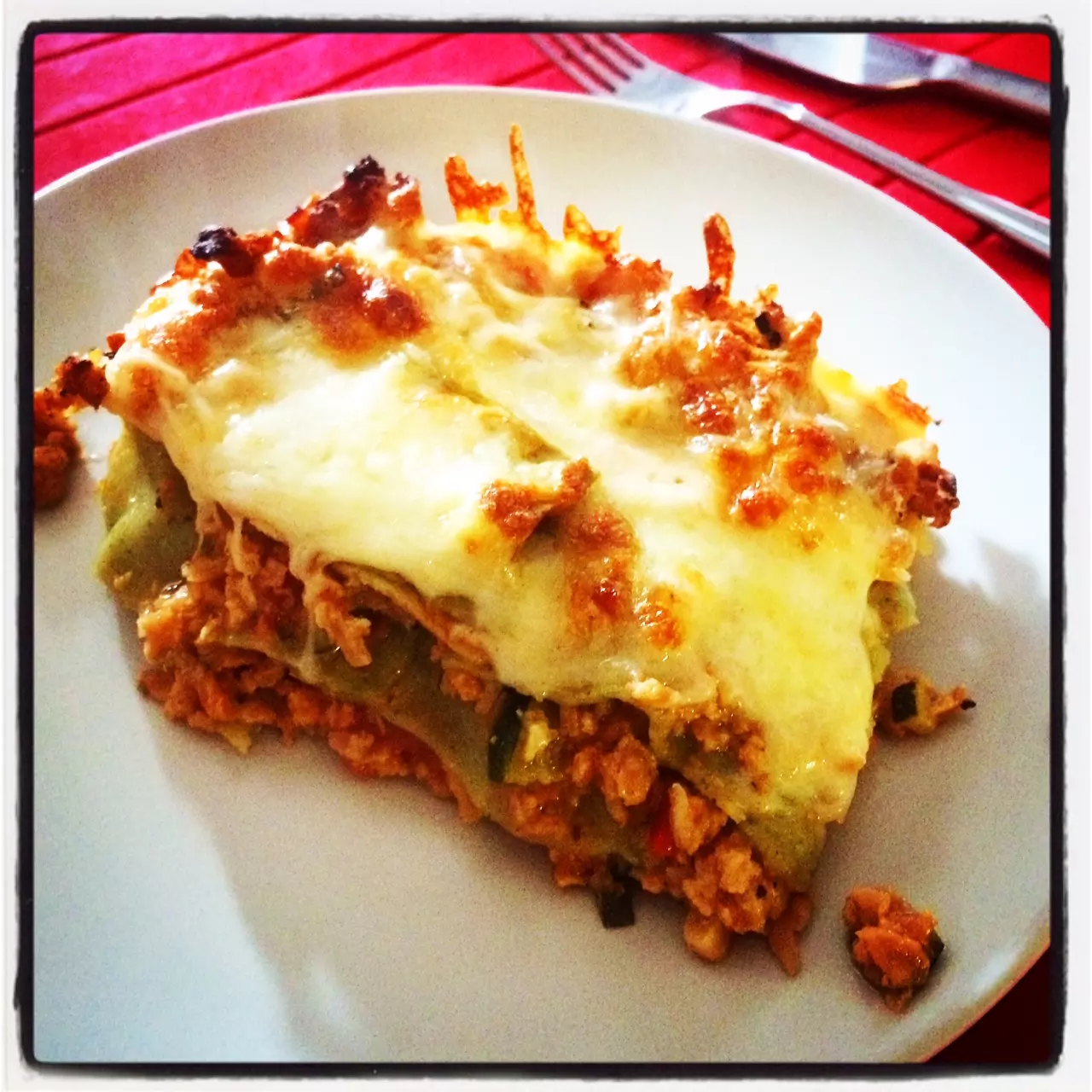 Lazanja s sojinim mesom in paradižnikom