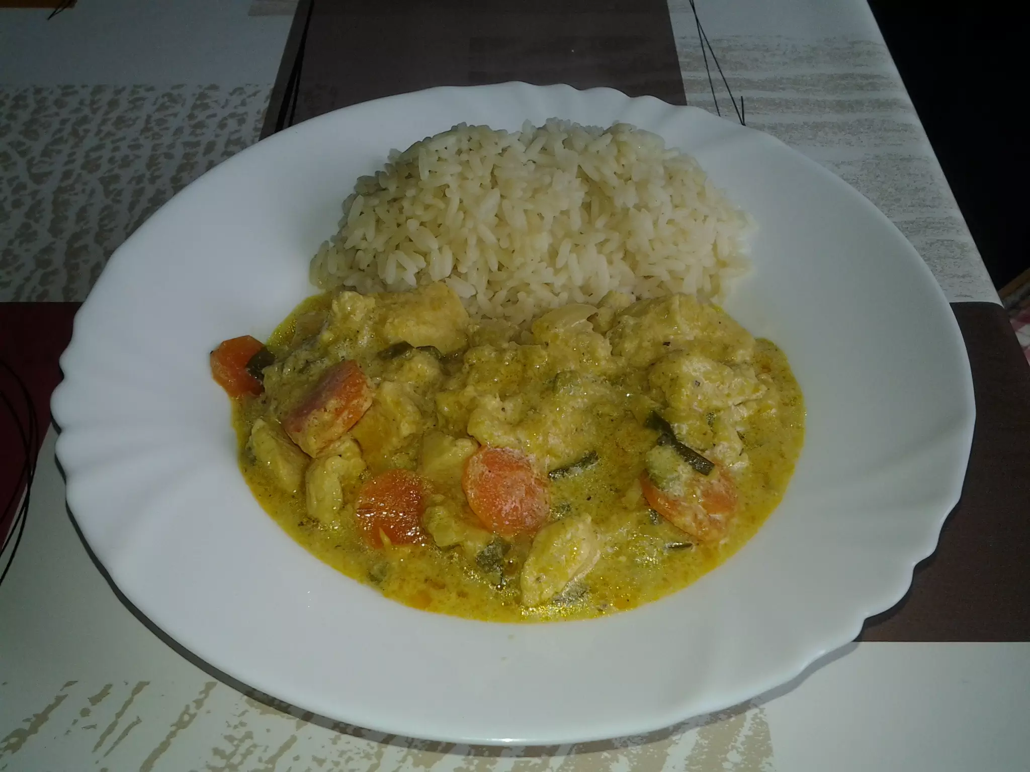 Piščančji curry z zelenjavo