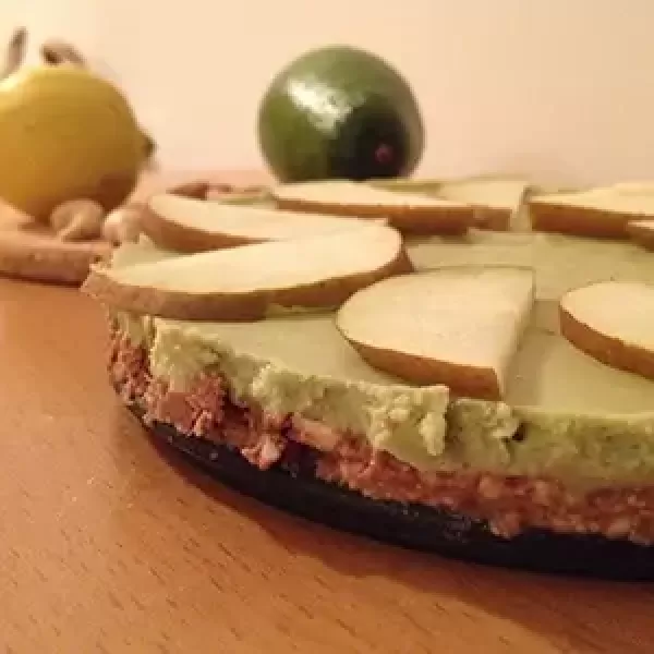 Brezgrešna avokadovo-limonina presna tortica 