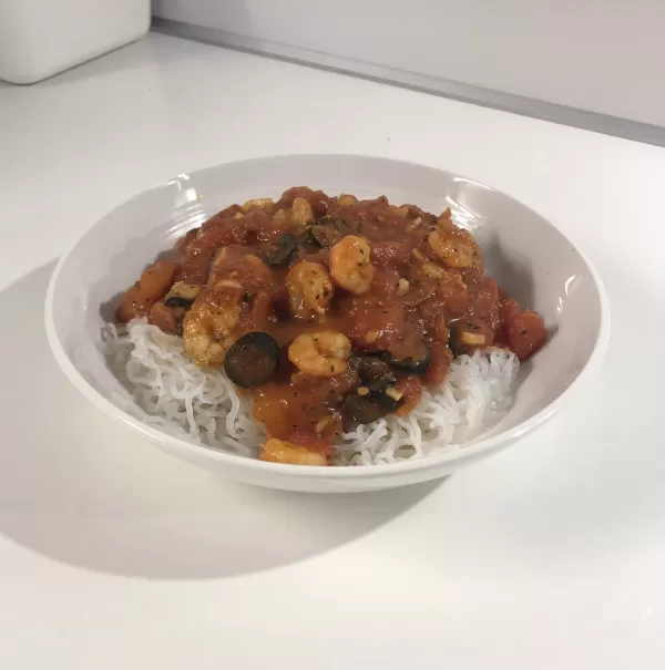 Garnelen in Tomatensauce mit Spaghetti ohne Kohlenhydrate 
