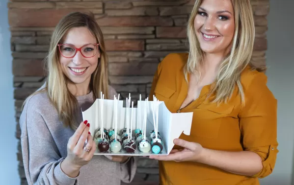 VIDEO: Cake pops