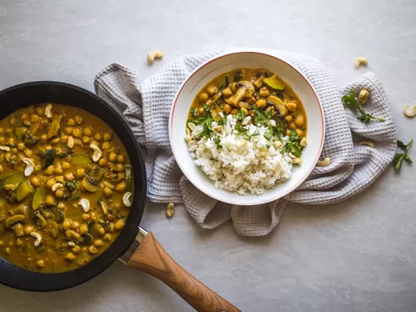 Čičerikin kokosov curry