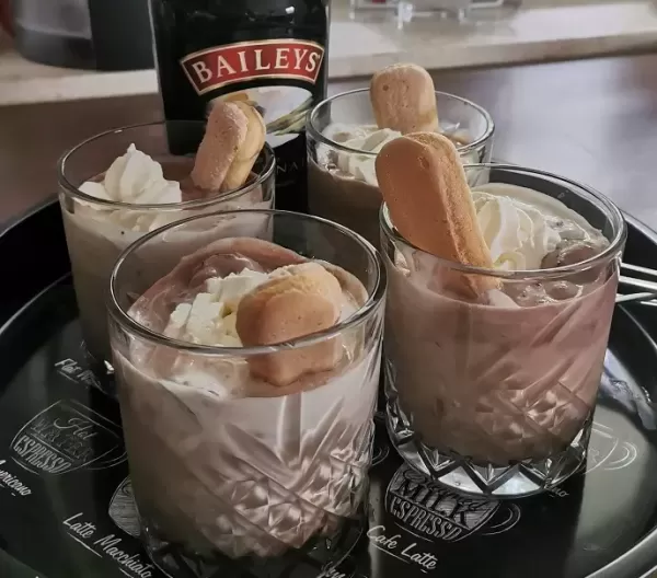 Fotografija Ledena kava, dobra "za umret"