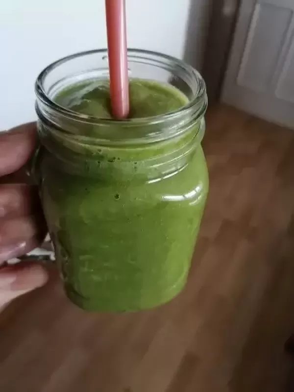 Špinačni smoothie malo drugače