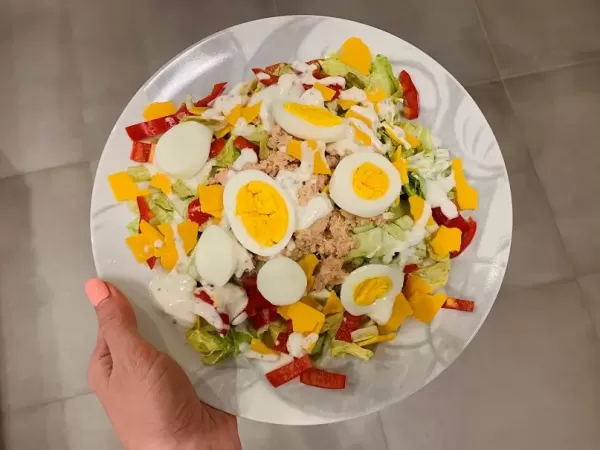 Thunfischsalat mit Ei