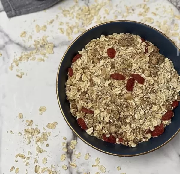 Granola s cejlonskim cimetom 