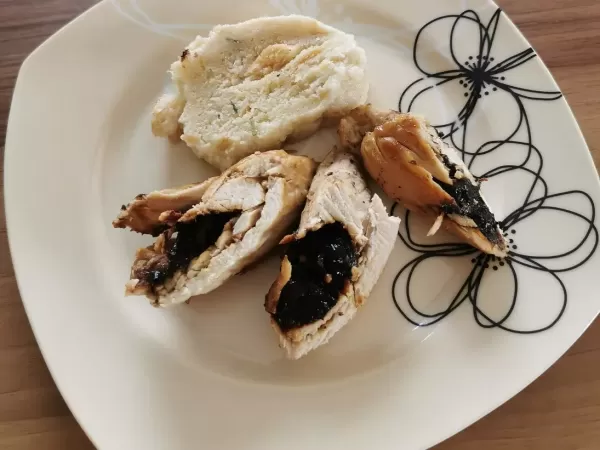 Truthahnroulade mit Pflaumen