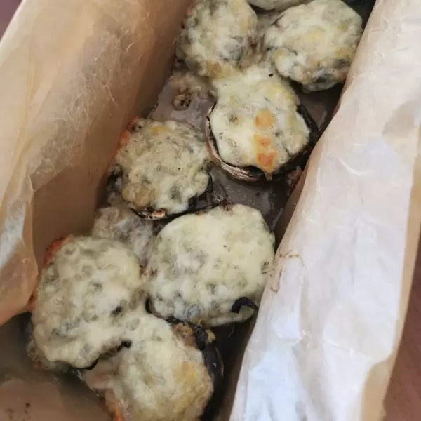 Gefüllte Champignons