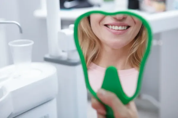 Vitamini in minerali so pomembni tudi za zdravje zob in dlesni