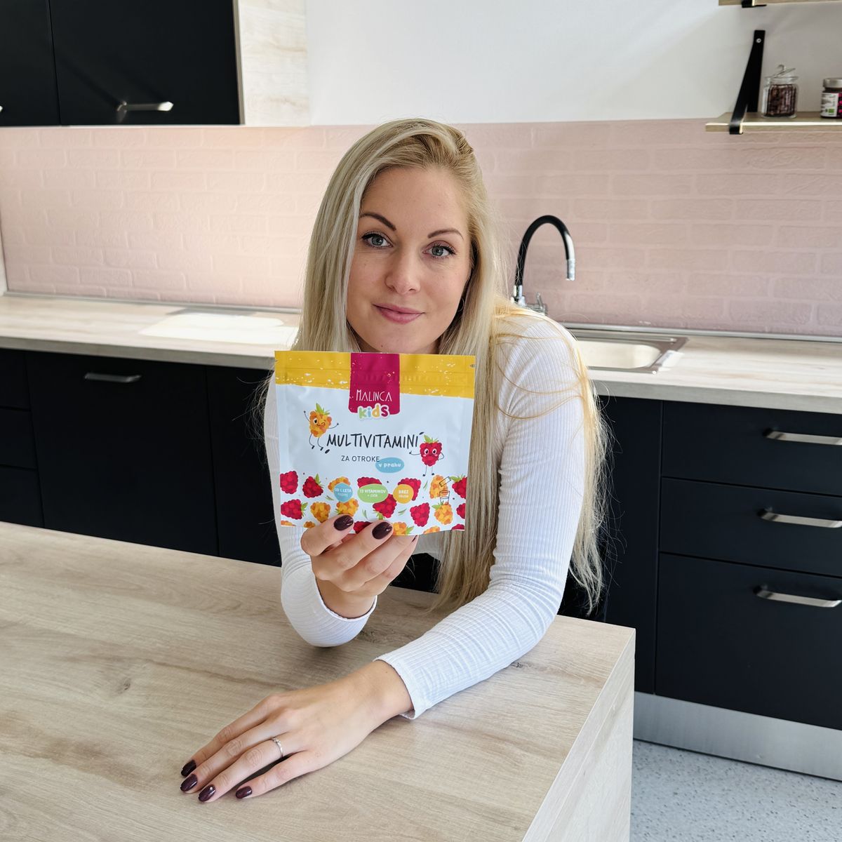 Multivitamini v prahu brez okusa za otroke